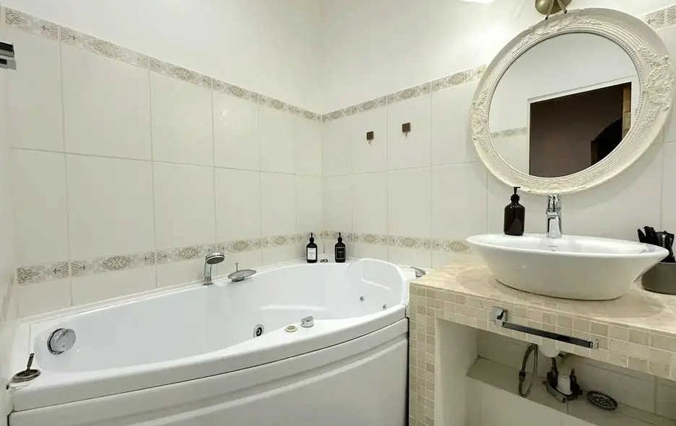 Авантаж на Кирова 26 3*
