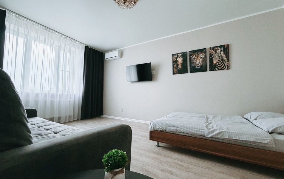 На Тамбовской улице 1Б 3*