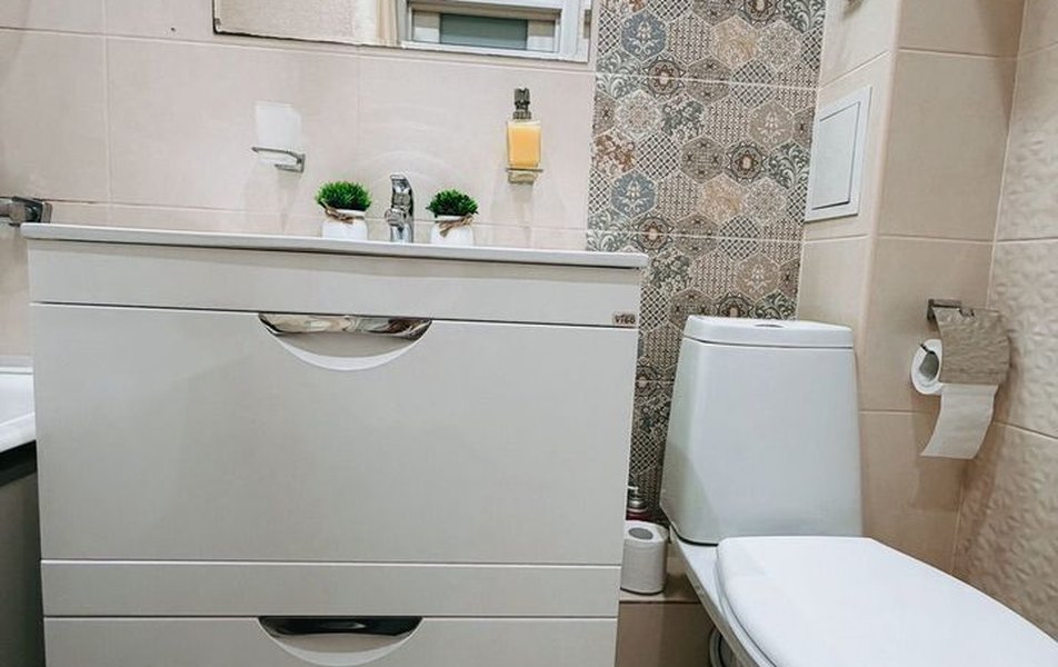 На Тамбовской улице 1Б 3*
