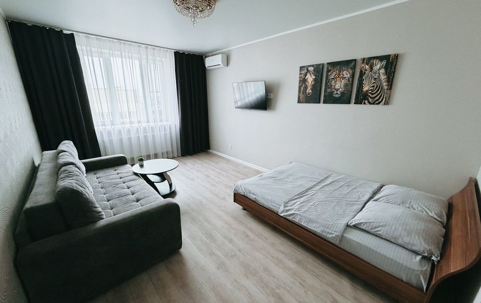 На Тамбовской улице 1Б 3*