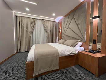 Vipinn hotels 3*