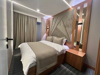 Vipinn hotels 3*