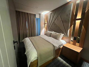 Vipinn hotels 3*