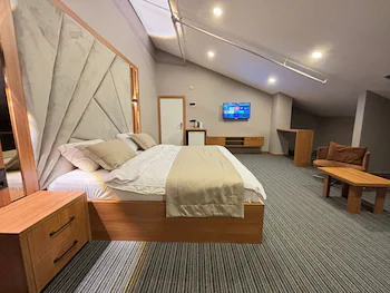 Vipinn hotels 3*