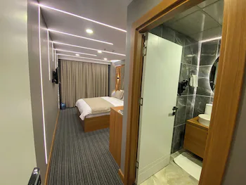 Vipinn hotels 3*