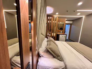 Vipinn hotels 3*