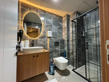 Vipinn hotels 3*