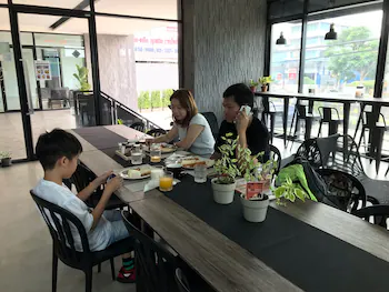Baan Mae Suvarnabhumi Airport 2*