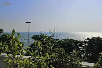 The Lodge Jomtien 9 2*