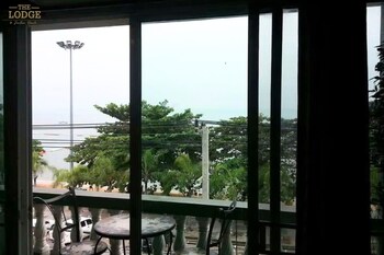 The Lodge Jomtien 9 2*