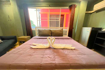The Lodge Jomtien 9 2*