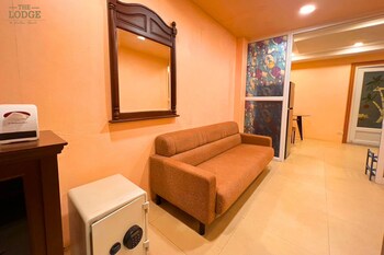 The Lodge Jomtien 9 2*