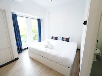 RoomQuest IT Square Don Mueang Airport 2*