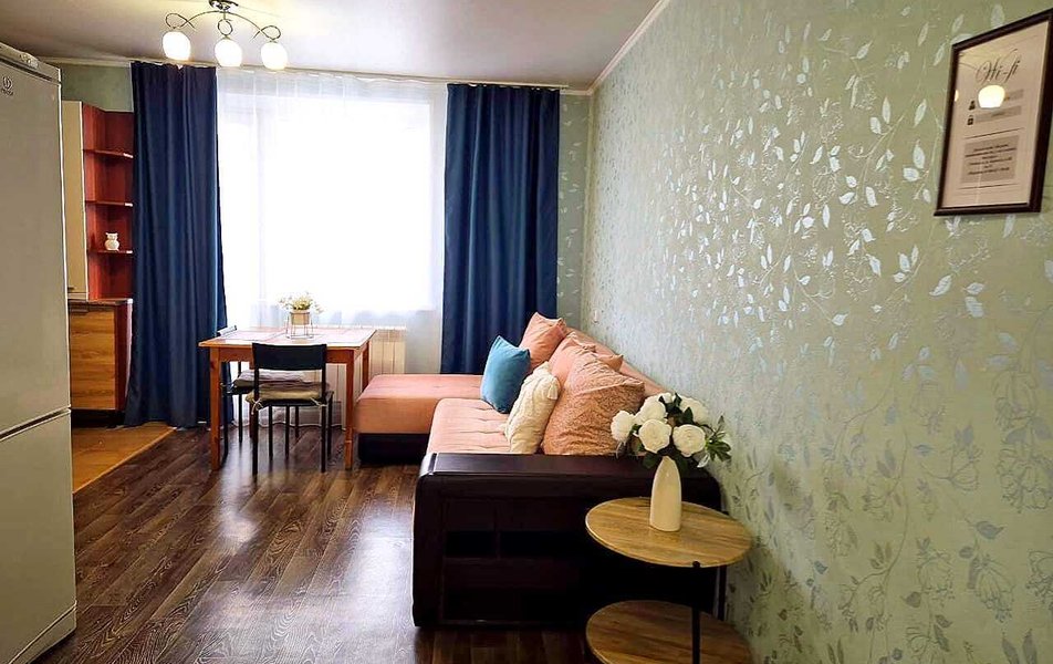 Погостим на Карпенко 4В 2*