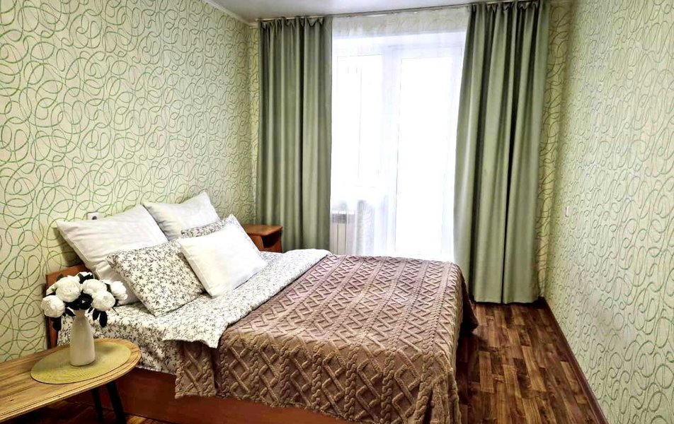 Погостим на Карпенко 4В 2*