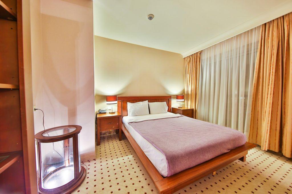 Marina Hotel & Suites 4*