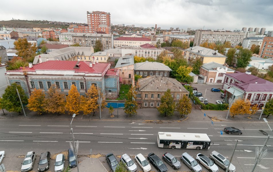 Хоум Дей на Карла Маркса 49 3*