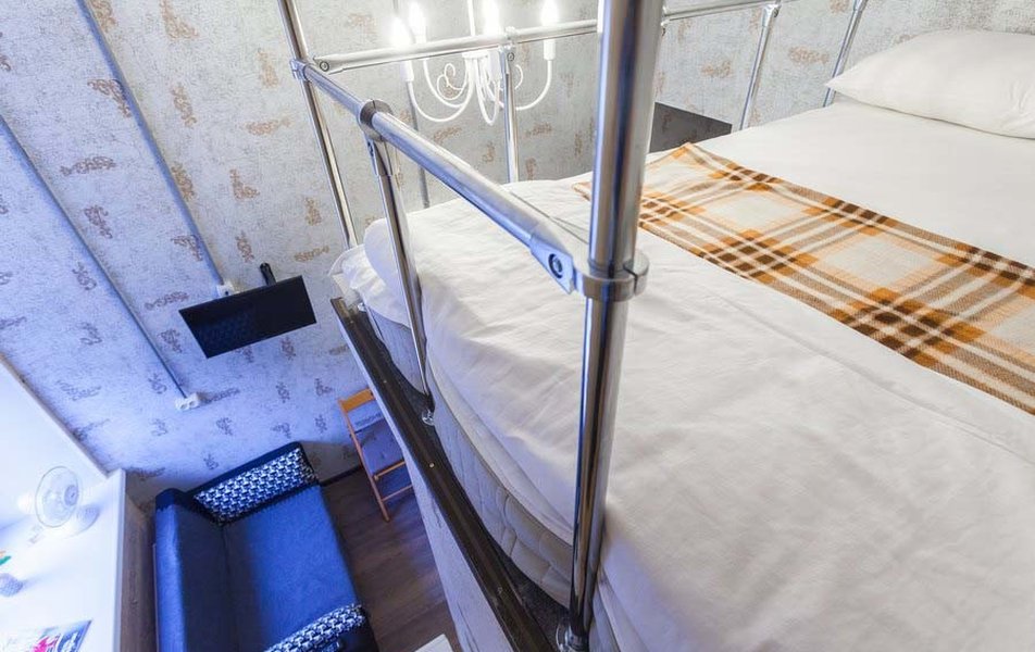 Гости Любят на Чехова 3*