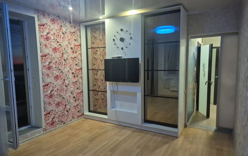 ул Героя Рожнева, д 8 0*
