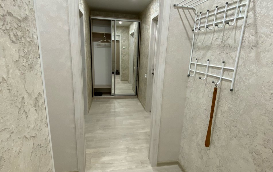 Садовый пер, д 4, кв 93 0*