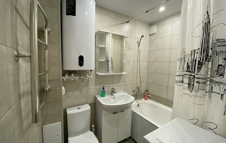 Садовый пер, д 4, кв 93 0*
