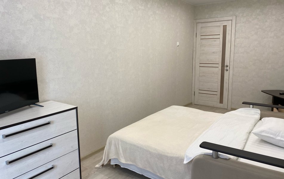 Садовый пер, д 4, кв 93 0*
