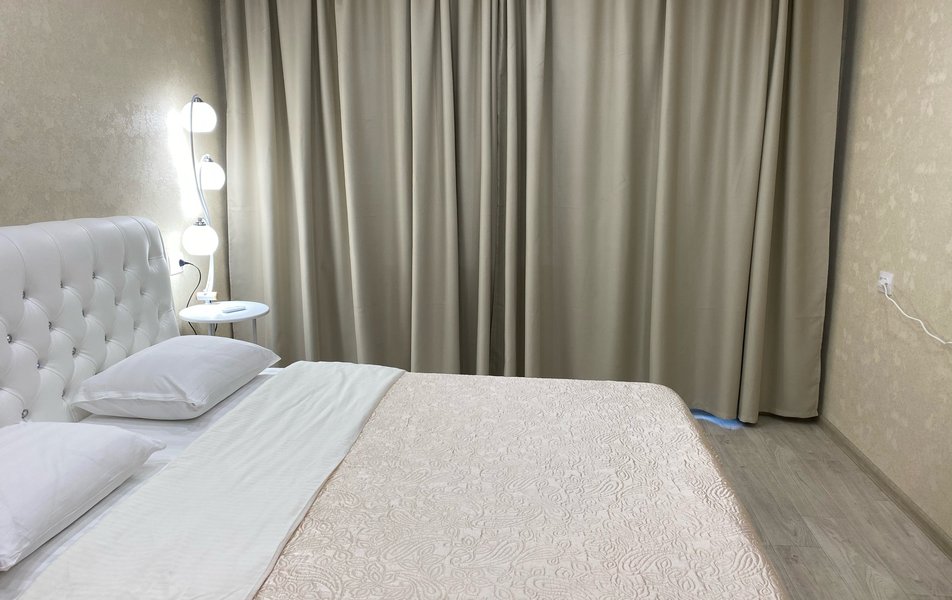 Садовый пер, д 4, кв 93 0*