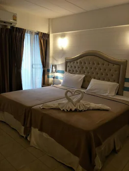 I-Inn Hotel 3*