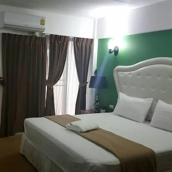 I-Inn Hotel 3*