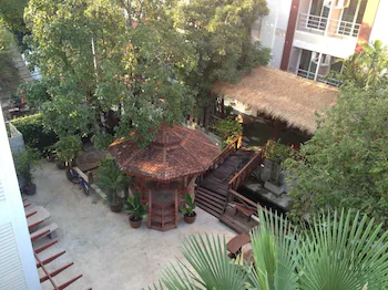 The Loft Resort Bangkok 3*