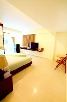 The Loft Resort Bangkok 3*