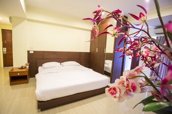 The Loft Resort Bangkok 3*