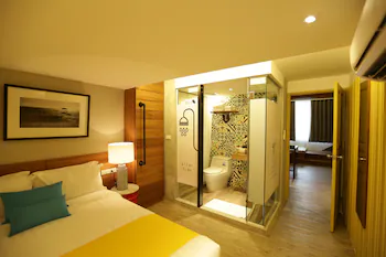 Nandha Hotel 3*