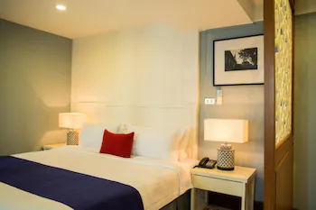 Nandha Hotel 3*