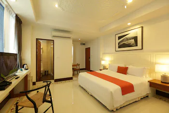 Nandha Hotel 3*