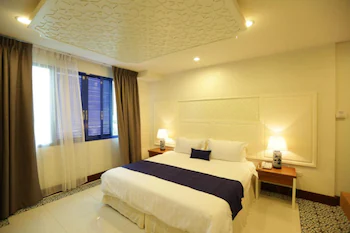 Nandha Hotel 3*