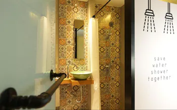 Nandha Hotel 3*
