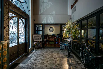 Nandha Hotel 3*