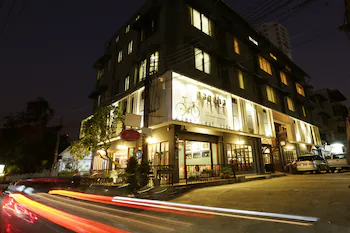 Nandha Hotel 3*