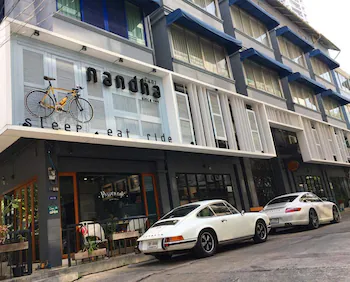 Nandha Hotel 3*