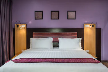 RESIDENCY HOTEL BANGKOK 3*