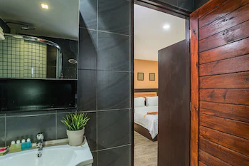 RESIDENCY HOTEL BANGKOK 3*