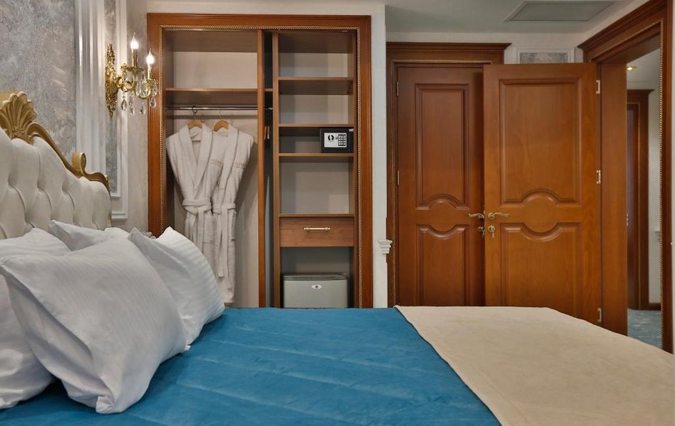Алермо 4*