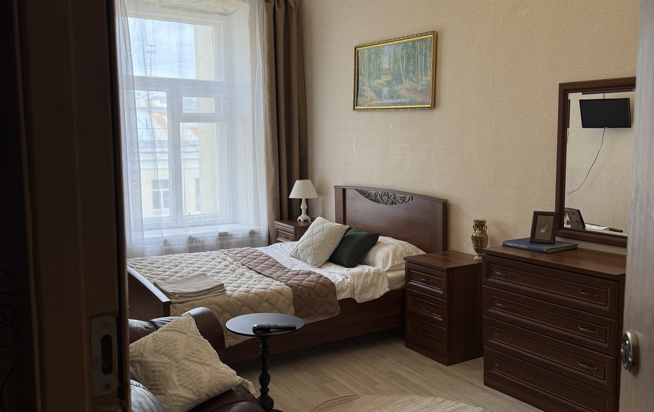 Ветка на Большой Московской 3*