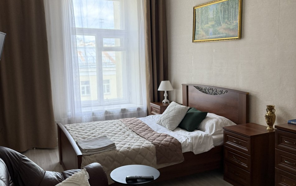 Ветка на Большой Московской 3*