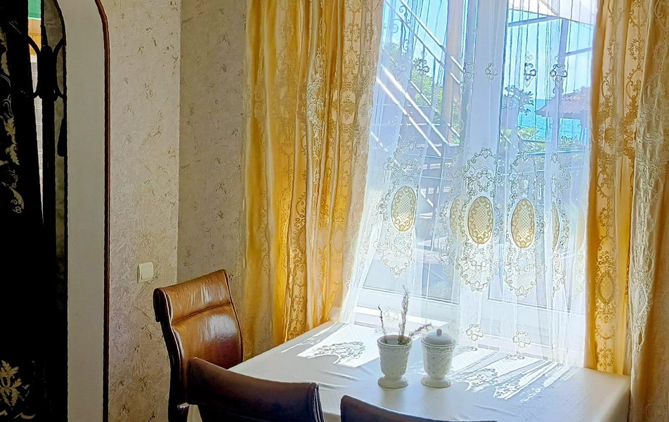 София 0*