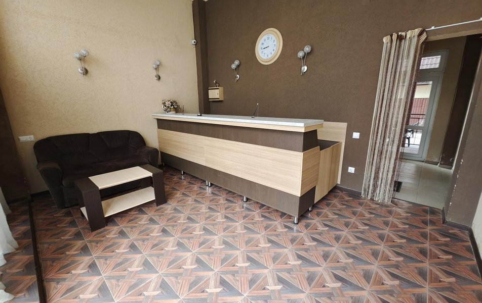 Лион Кастл 3*
