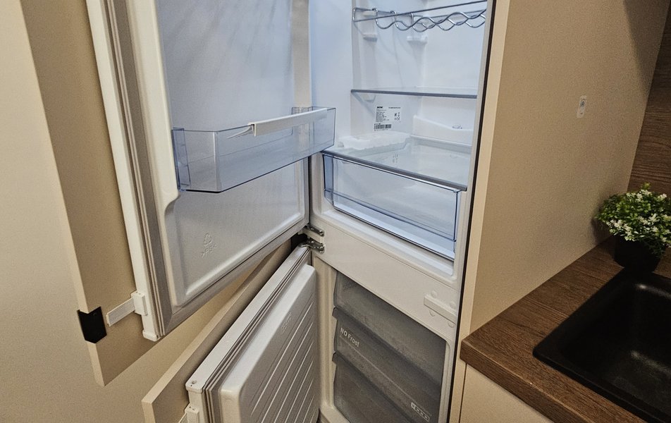 Миниотелик 3*