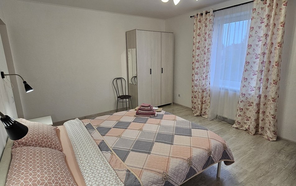 Миниотелик 3*