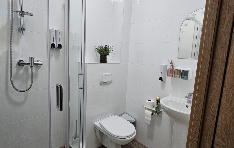 Миниотелик 3*